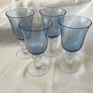 Set of 4 clear sapphire blue crystal glass clear footed goblets glasses 6.25”